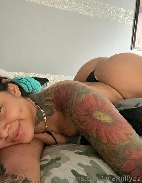 unamilfy22 ヌードモデル 写真