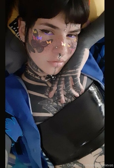 elisabetnievas ポルノスター 写真