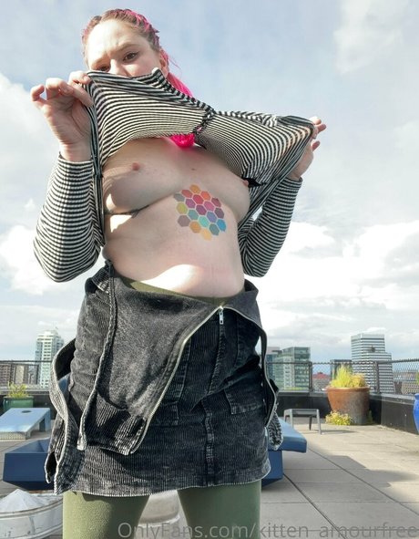 kitten amourfree エロティックなスター 画像