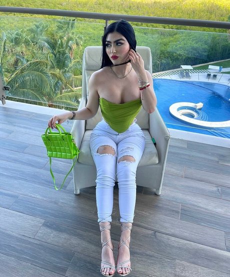 priscilainzunza セックス女優 写真