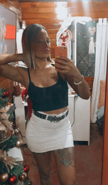 老母オンリーファン ポルノ 写真