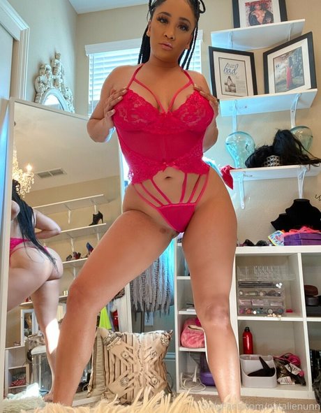natalienunn 高品質のスター アーカイブ