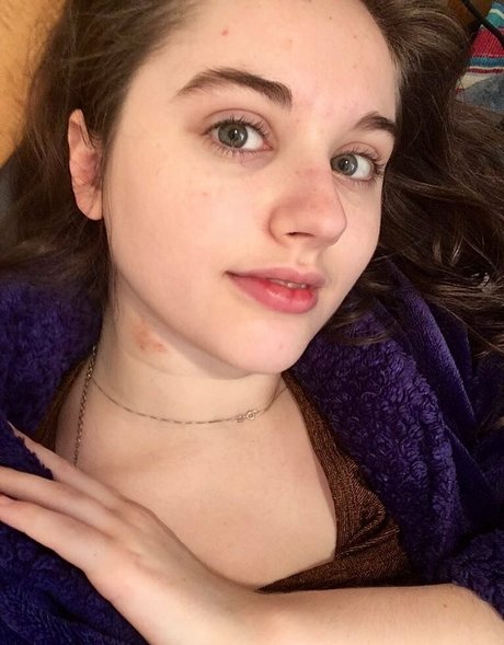 金髪オナニーオンリーファンズ ホットセクシー 画像