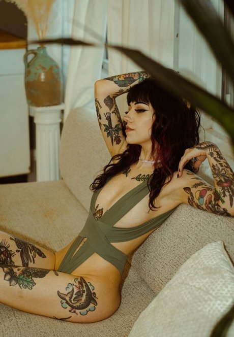 Fleursdansant ポルノスター 可愛い 写真