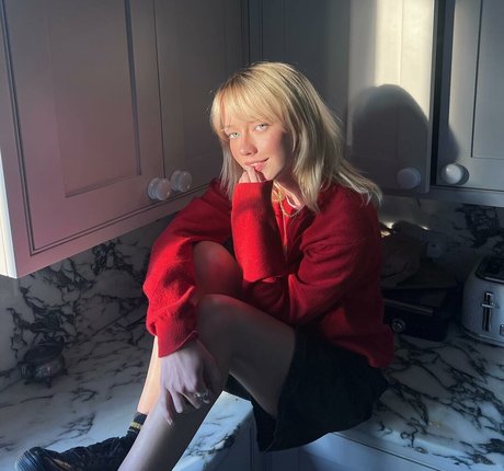 Lola Clark トップモデル ギャラリー