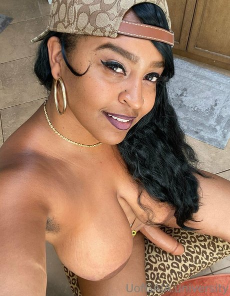 uofgaia ヌードのポルノスター ギャラリー