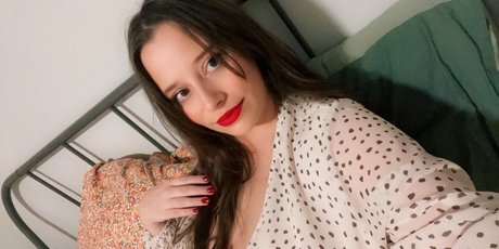 アラブの太ったオンリーファンズ ホットセクシー 画像