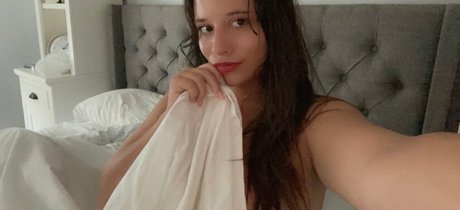 オンリーファンズを崇拝する 可愛い 写真