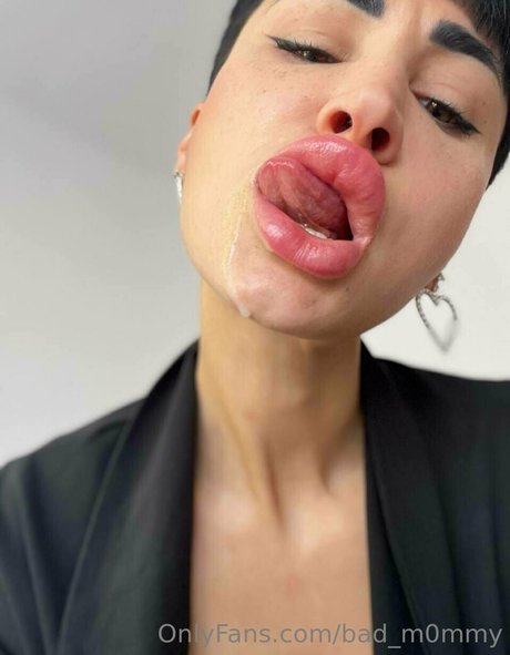 bad m0mmy ヌードモデル 画像