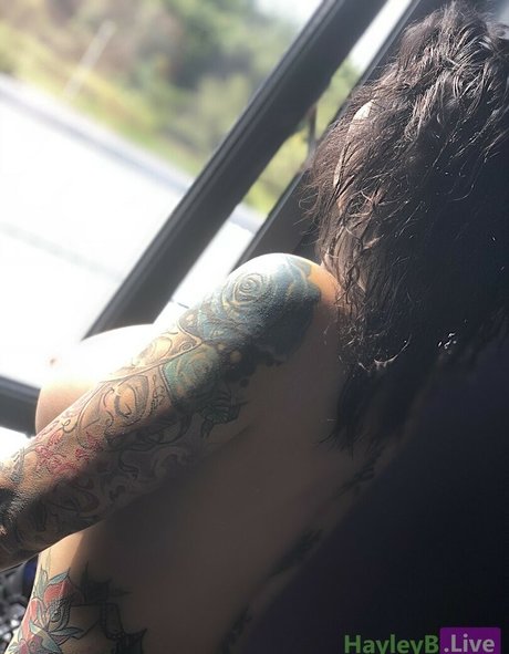 Hayley B トップモデル ギャラリー