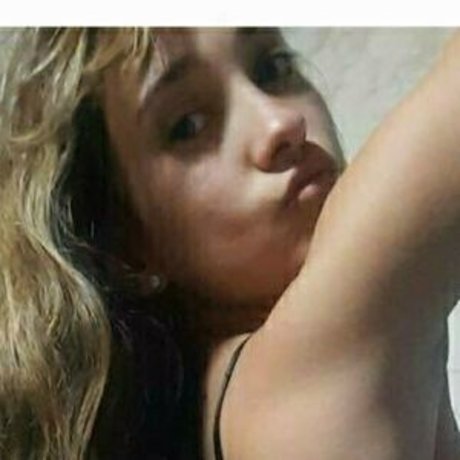 gina xxx ポルノスター HD 画像