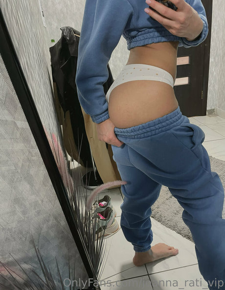 POV 熟女 オンリーファンズ アート裸 画像