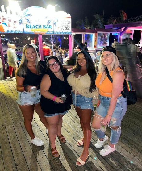 Jenn M セックススター ギャラリー