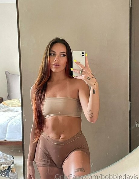 bobbiedavis 裸の女優 写真