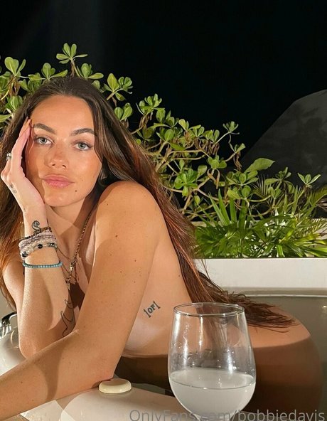 bobbiedavis ポルノスター ホット 写真