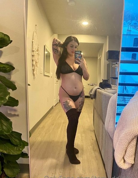 足 マンコ オンリーファンズ ヌード アーカイブ