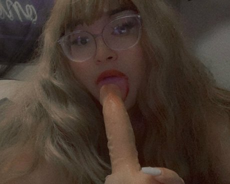 lovergirllynn セクシーモデル 写真