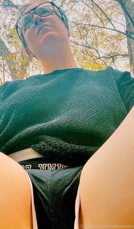 molleewaters ポルノスター 画像