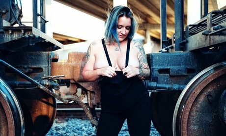 小柄な足オンリーファンズ アダルト アーカイブ