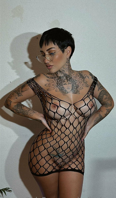 zafirofaez ヌードモデル 画像