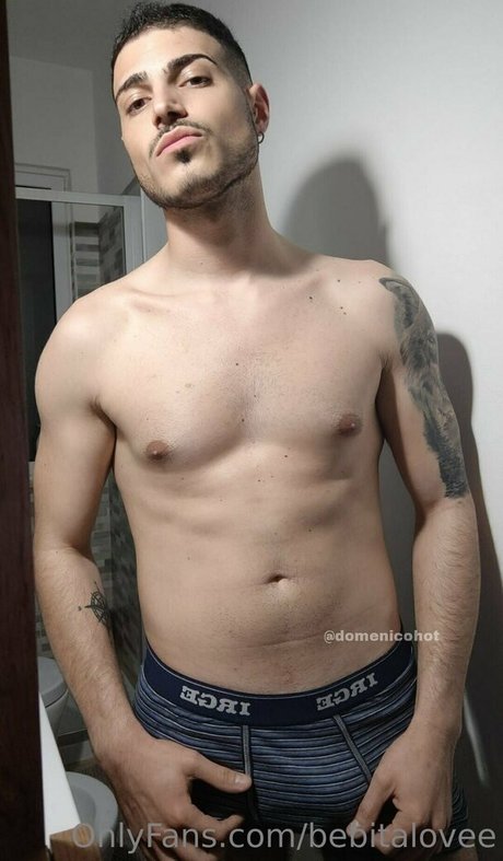 タイトなオンリーファンズ ホット裸 写真