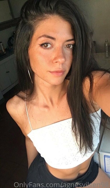 agnesvilsen98 ヌード女優 画像