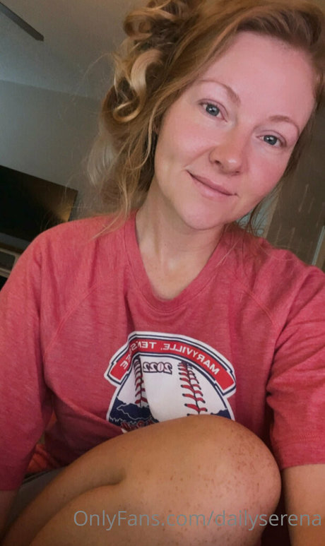 Dailyserena ヌードスター 画像