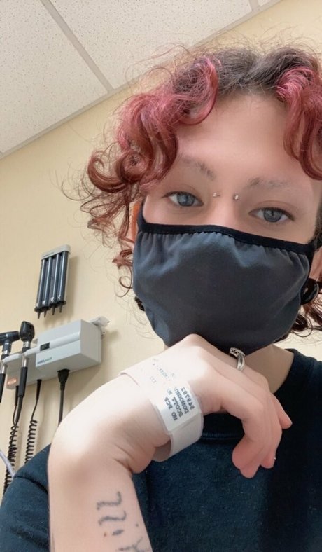 asmr 官能的なオンリーファンズ 可愛い 画像