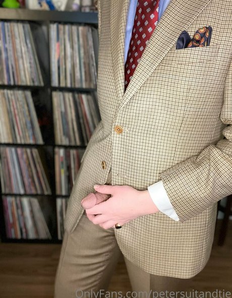 petersuitandtie 最高のポルノスター 写真