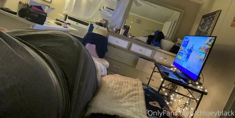 chloeyblack ポルノスター ギャラリー