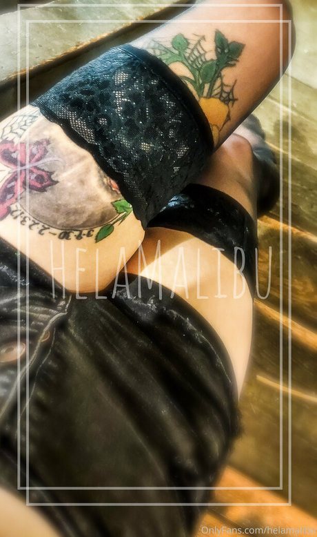 熟女のおっぱいオンリーファンズ 美しいxxx 画像