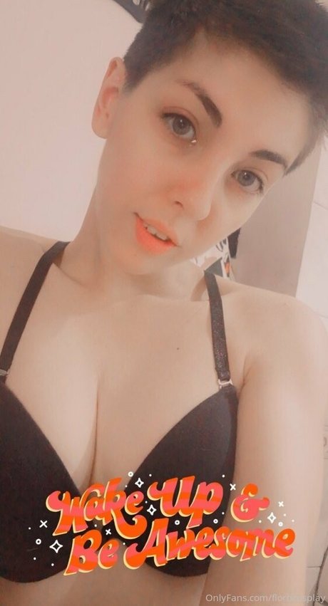 florbcosplay 裸のスター 写真