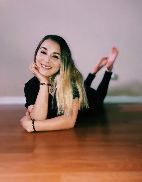 rhiannon goddess セクシー女優 写真