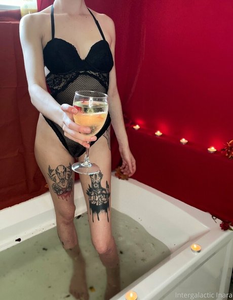 かわいいアナルオンリーファンズ アートヌード ギャラリー