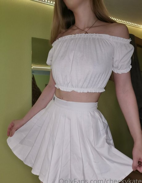 cheekykate アダルトモデル 画像