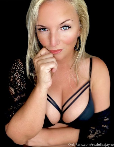 realelizajayne ヌード女優 写真