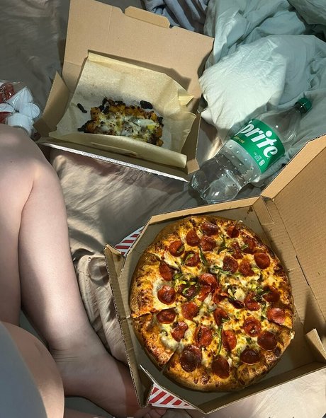 msblondepiggy ヌードモデル 写真