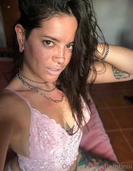 erotiniii 無料モデル ギャラリー