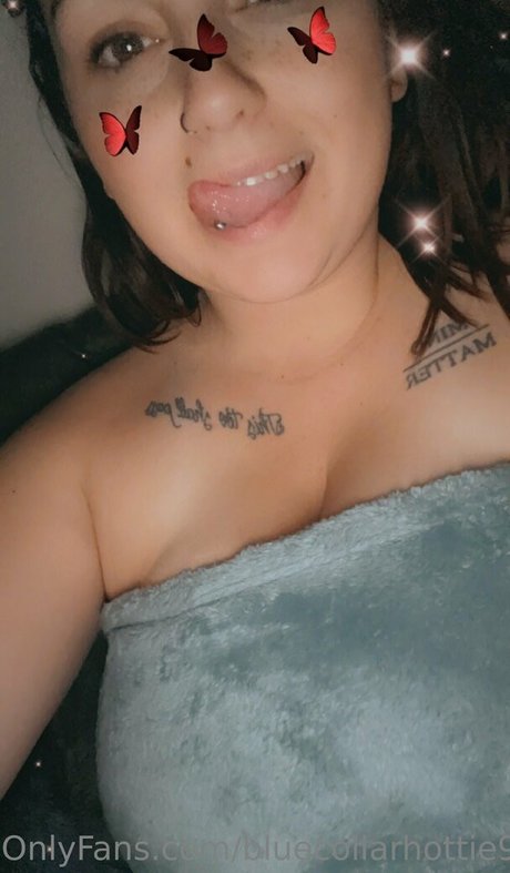 bluecollarhottie98 かわいいモデル 写真