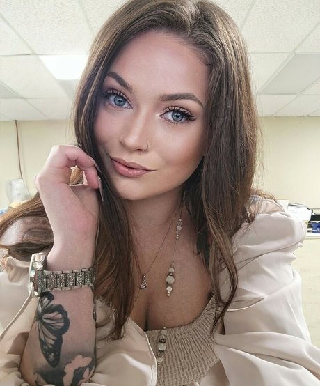 Lameassloser95 セクシーモデル ギャラリー