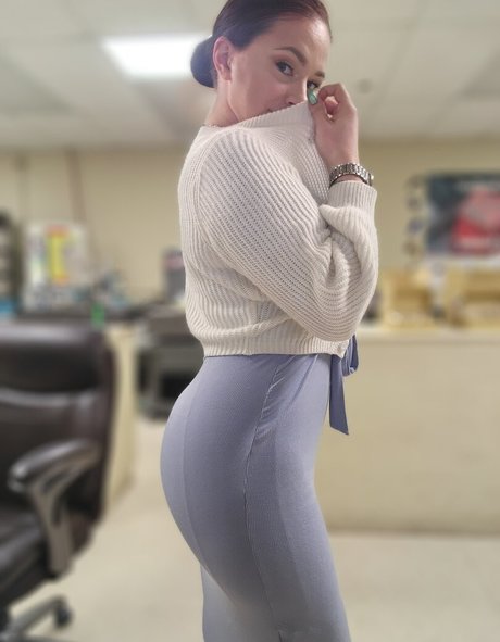 モデルファックオンリーファンズ ベスト 写真