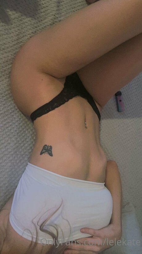 ぽっちゃり妊婦オンリーファンズ アートポルノ 画像