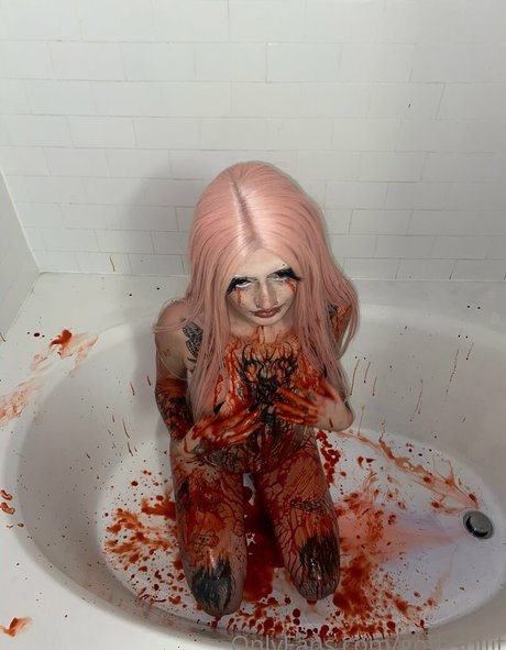 アジアン潮吹き オンリーファンズ セクシーヌード 写真