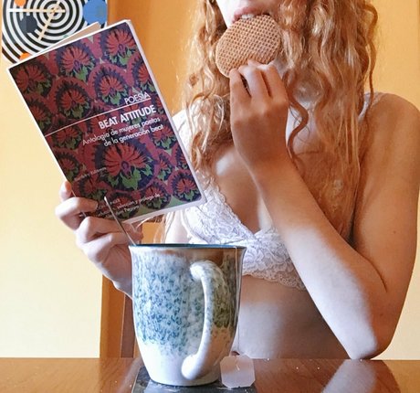 meikittyx エロティックなモデル 画像