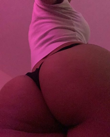 スムーズなオンリーファンズ アートヌード 画像