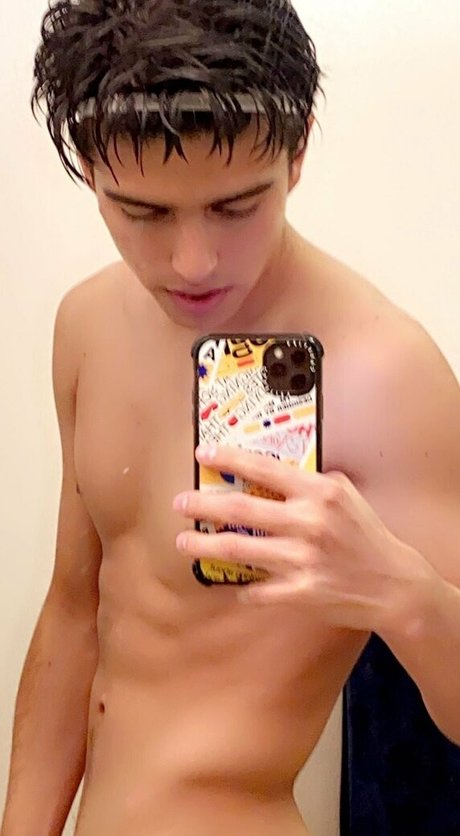 日本の熟女オンリーファンズ 無料ポルノ ギャラリー