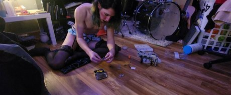 レズビアン乱交オンリーファンズ エロチック 写真