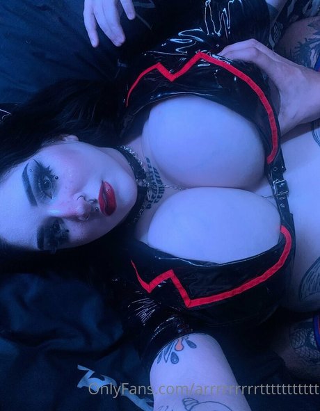 AIガールフレンドオンリーファンズ セックス 写真