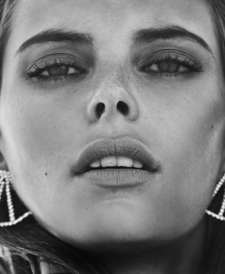 ヌード熟女オンリーファンズ セックス 写真