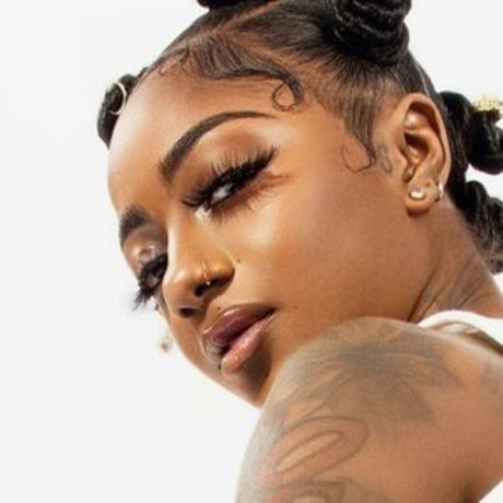 Zaria Linton ポルノスター 無料 写真